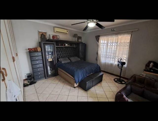 5 BEDROOM HOUSE FOR SALE IN BIRDSWOOD